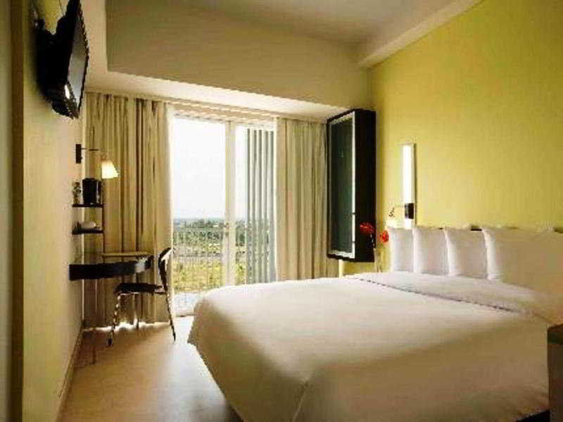 Hotel Santika Bsd City-Серпонг Экстерьер фото