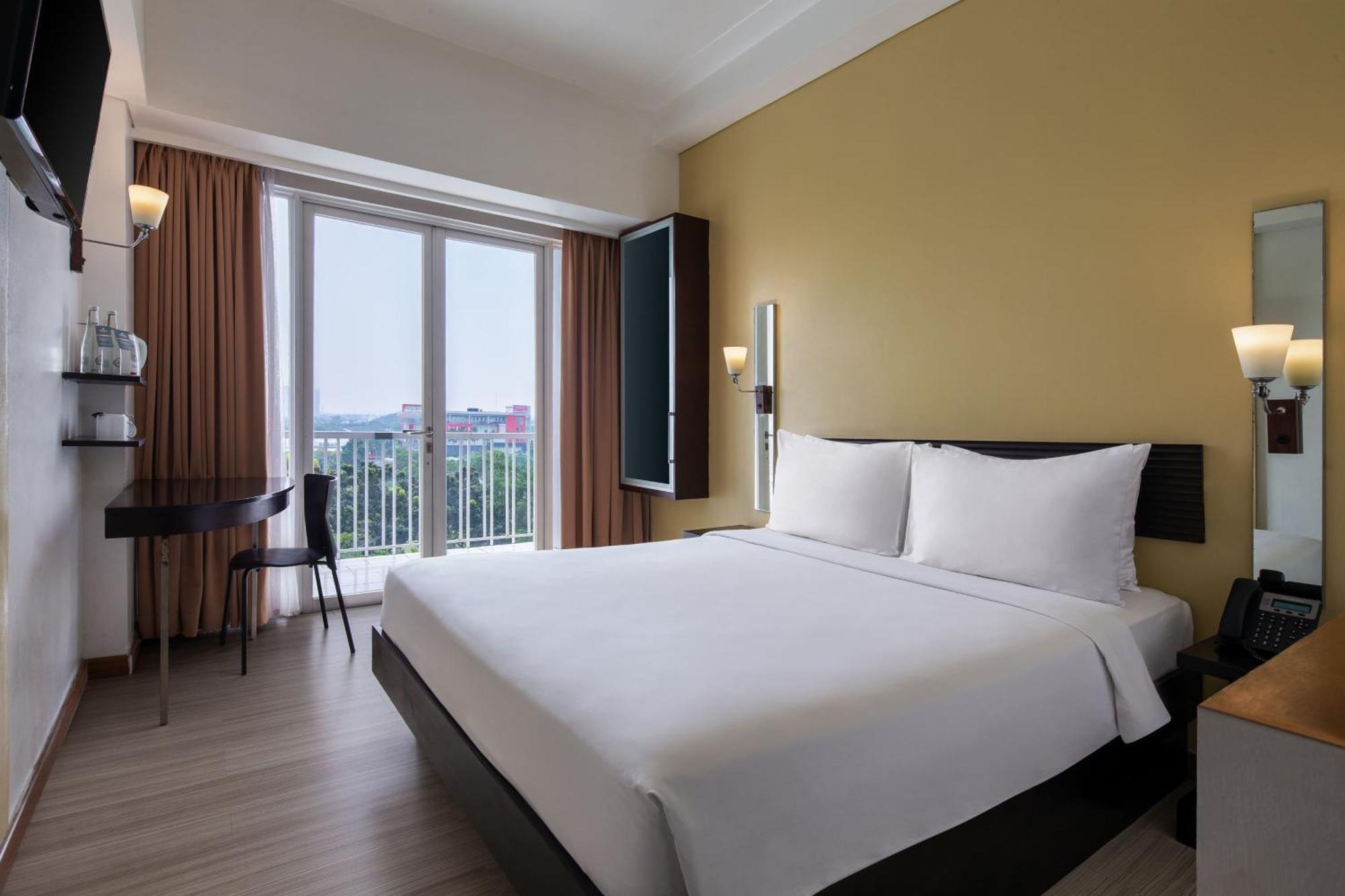 Hotel Santika Bsd City-Серпонг Экстерьер фото